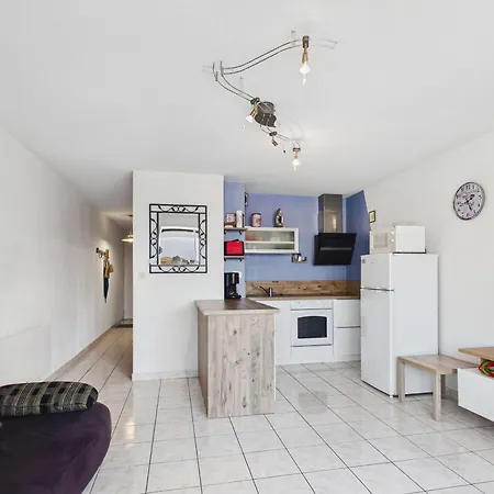Apartamento Lumineux 2 Pièces Avec Terrasse, à 50m De La Plage, 6 Couchages, 34300 Agde - Fr-1-423-177 *