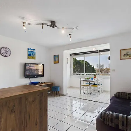 Lumineux 2 Pièces Avec Terrasse, à 50m De La Plage, 6 Couchages, 34300 Agde - Fr-1-423-177 Apartamento