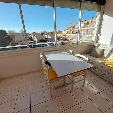 Lumineux 2 Pieces Avec Terrasse, A 50m De La Plage, 6 Couchages, 34300 Agde - Fr-1-423-177 Apartmán *