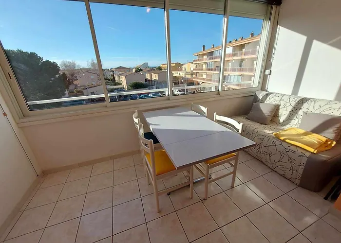 Lumineux 2 Pieces Avec Terrasse, A 50m De La Plage, 6 Couchages, 34300 Agde - Fr-1-423-177 Апартаменты *